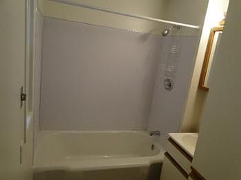 5th image of 2509 Circle Dr E