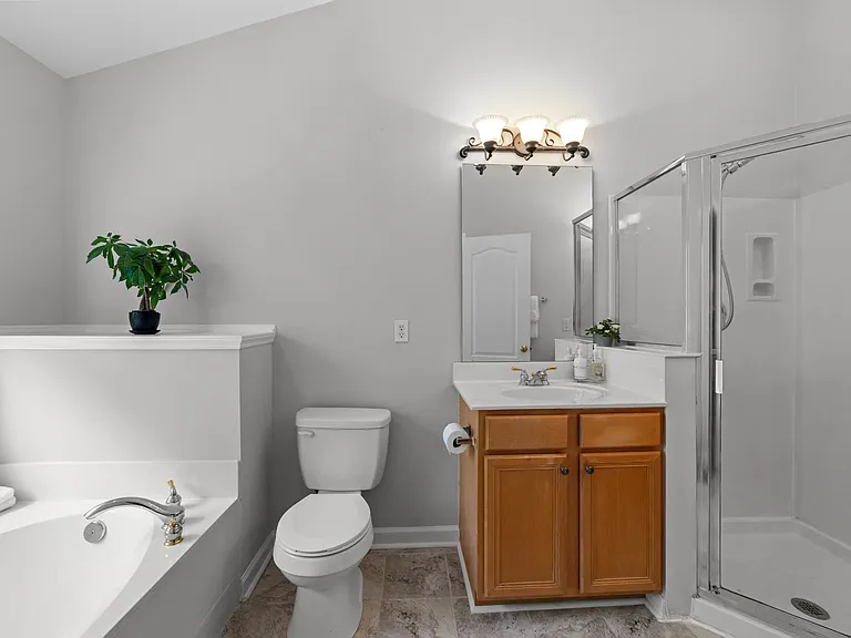 6809 Middleboro Dr — Photo 14