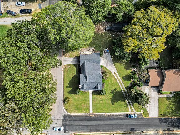 5th image of 710 N Orange Avenue