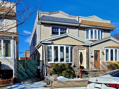 7804 85th Street, Glendale, NY, 11385