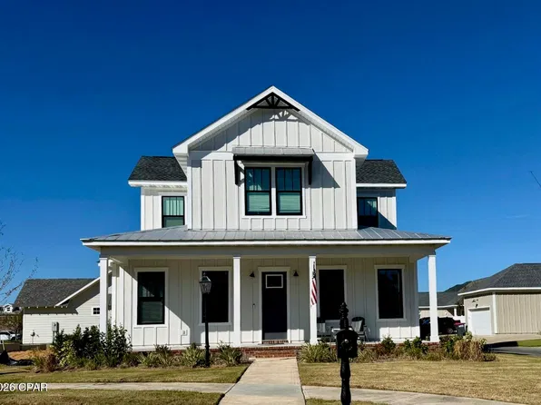 124 Charleston Ct, Panama City Beach, FL 32407