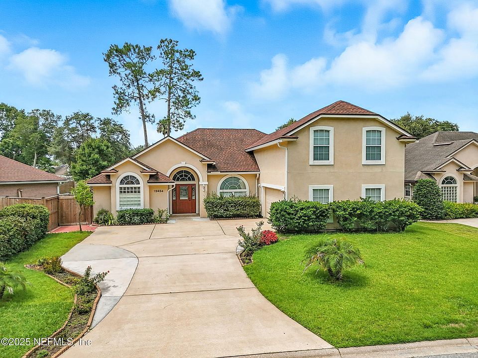 1st image of 12454 BRIARMEAD Lane