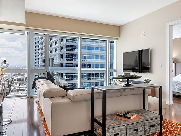 4th image of 4471 Dean Martin Dr Unit 2807
