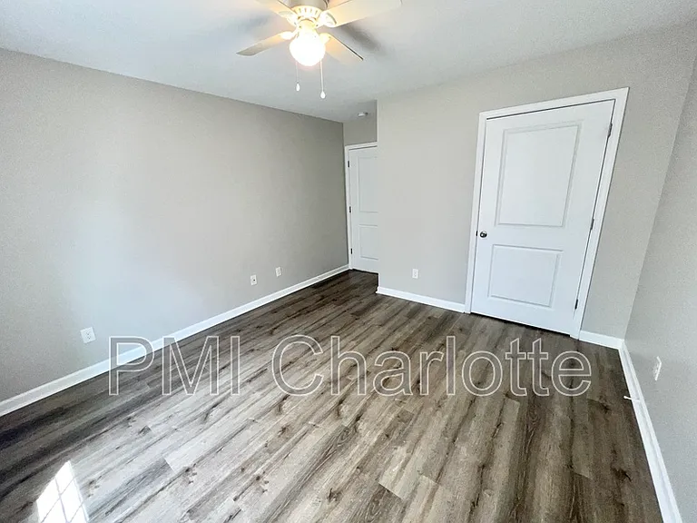 729 Fisher Ferry St #E — Photo 6