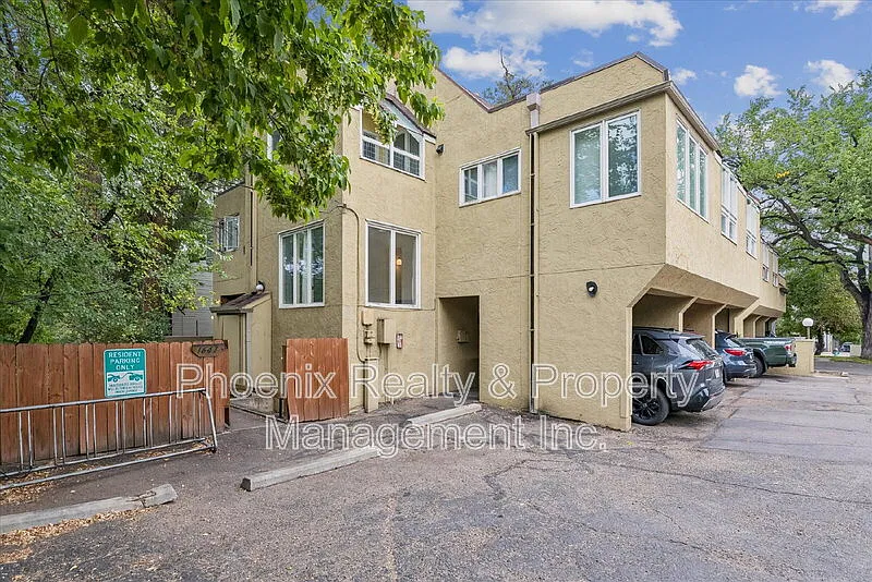 3 bed, 2.0 bath, 1049 sqft, $2,800 — Photo 3