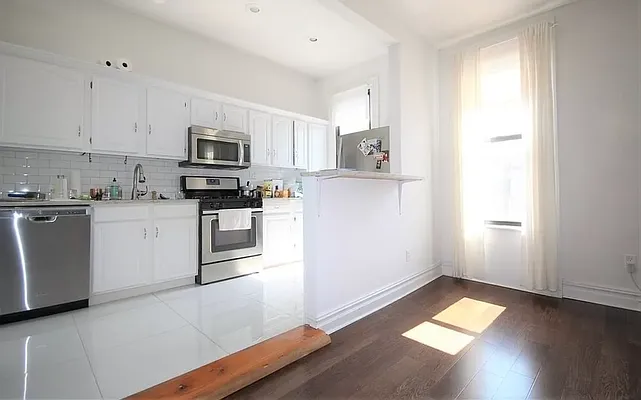 Rented by Compass | media 11