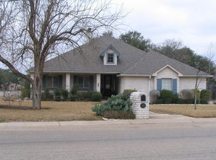 117 Ellebracht Dr, Fredericksburg, TX 78624