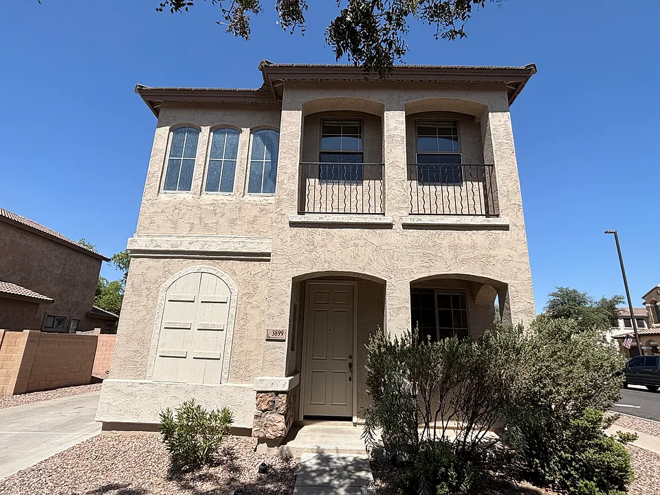 3899 S Cricket Dr