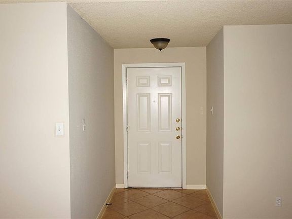 5th image of 20110 Lions Gate Dr