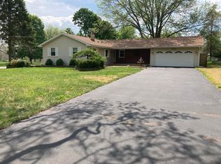 17337-10 Mile Rd, Battle Creek, MI 49014