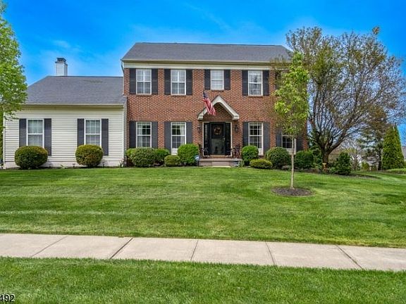 2nd image of 2207 William Cir