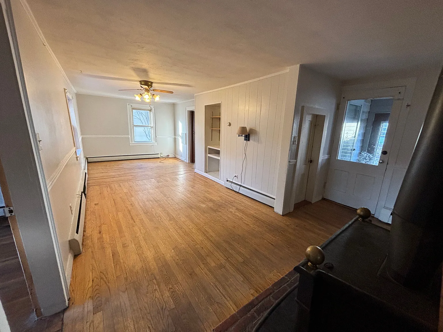 3 bed, 1.0 bath, 1150 sqft, $1,500 — Photo 3