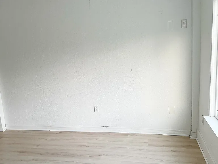 8453 Cardinal Rd — Photo 15