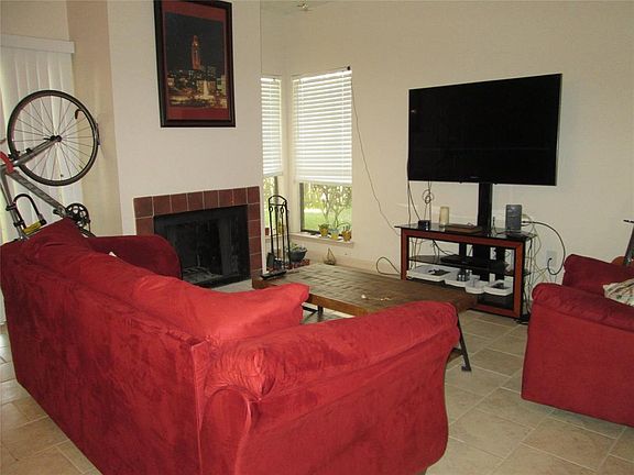 5th image of 7133 N Holiday Dr