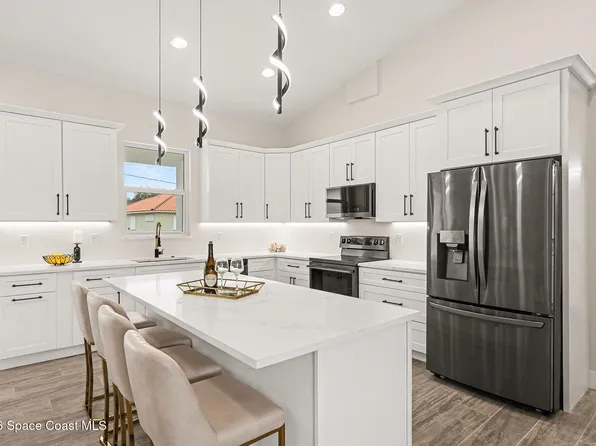 3051 Eldron Blvd SE, Palm Bay, FL 32909