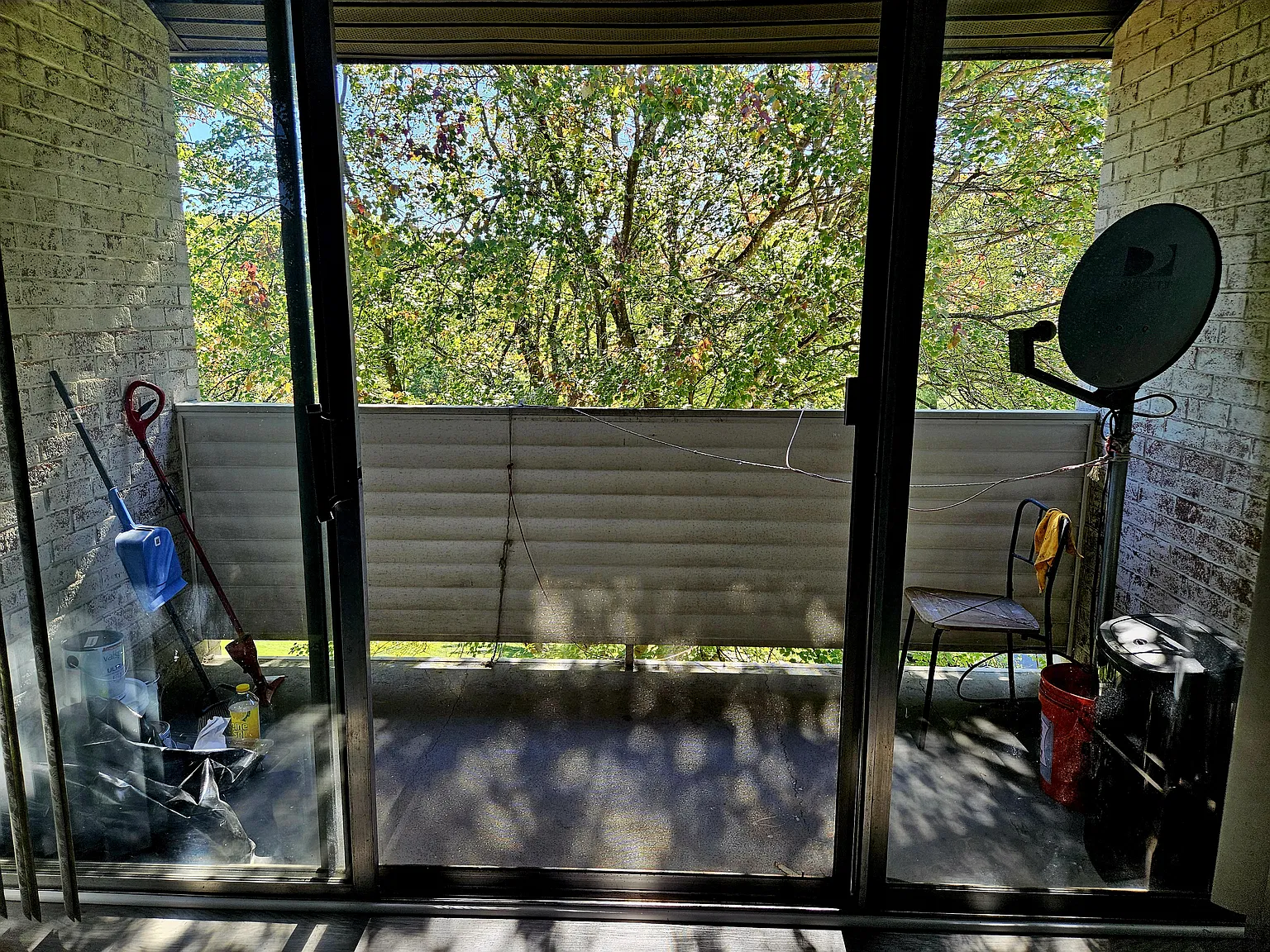 2 bed, 1.5 bath, 1050 sqft, $2,050 — Photo 2