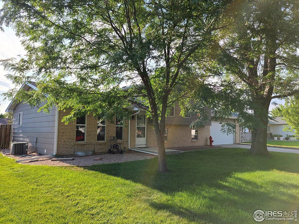 2nd image of 221 Cheyenne St