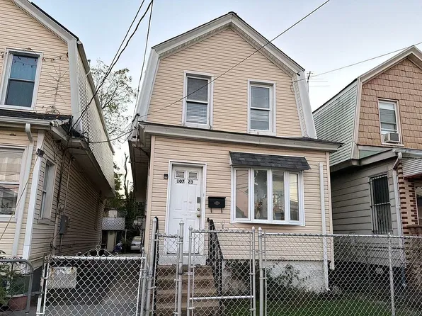 107-23 Union Hall St, Jamaica, NY 11433