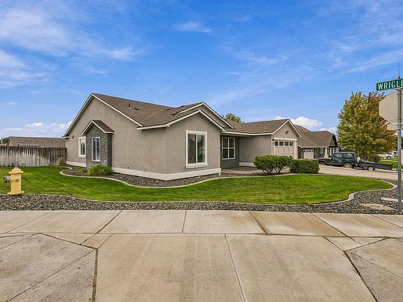 2nd image of 5122 Reagan Way