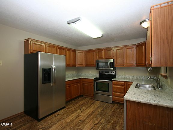 4th image of 7045 Carver Rd