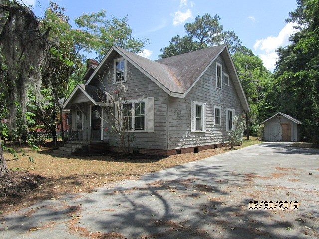 2nd image of 1613 Marion St