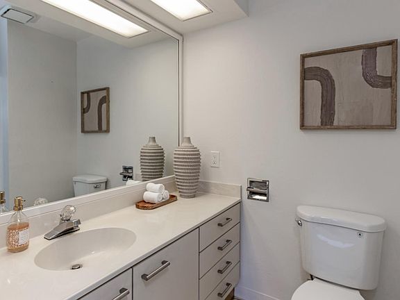 5th image of 700 Chiquita Ave APT 6