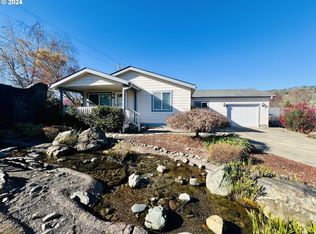 110 Littlebrook Ln, Roseburg, OR 97471