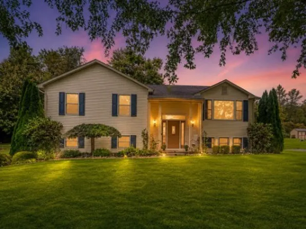 10866 Pettis Rd, Meadville, PA 16335