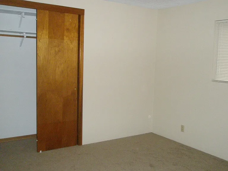 8204 SE 74th Ave — Photo 10