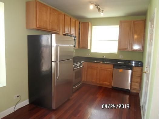 4th image of 2321 N Oak Park Ave