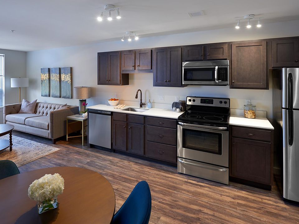 Hiawatha Apartments 667 Congress St Portland, ME Zillow