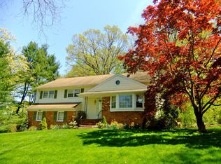 54 Yarmouth Dr, New Providence, NJ 07974