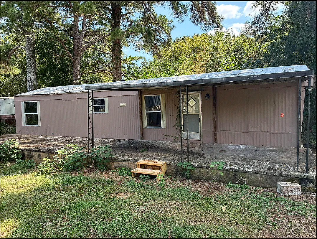 2 bed, 1200 sqft, $725 — Photo 1