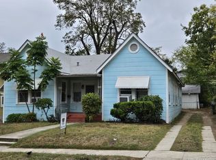 215 W Ridgewood Ct, San Antonio, TX 78212