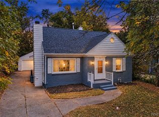 314 Washington Hwy, Snyder, NY 14226