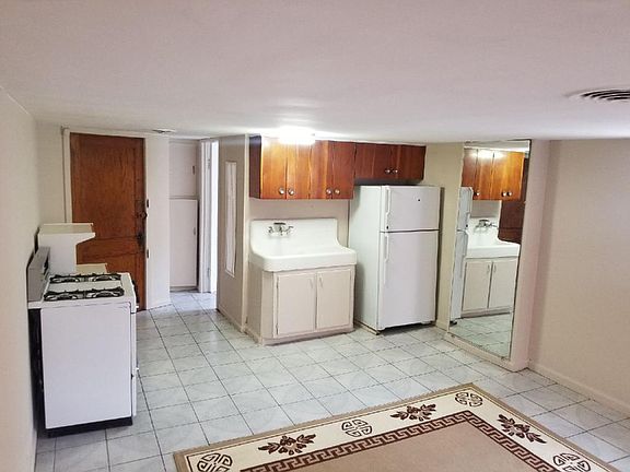 2nd image of 3139 W School St