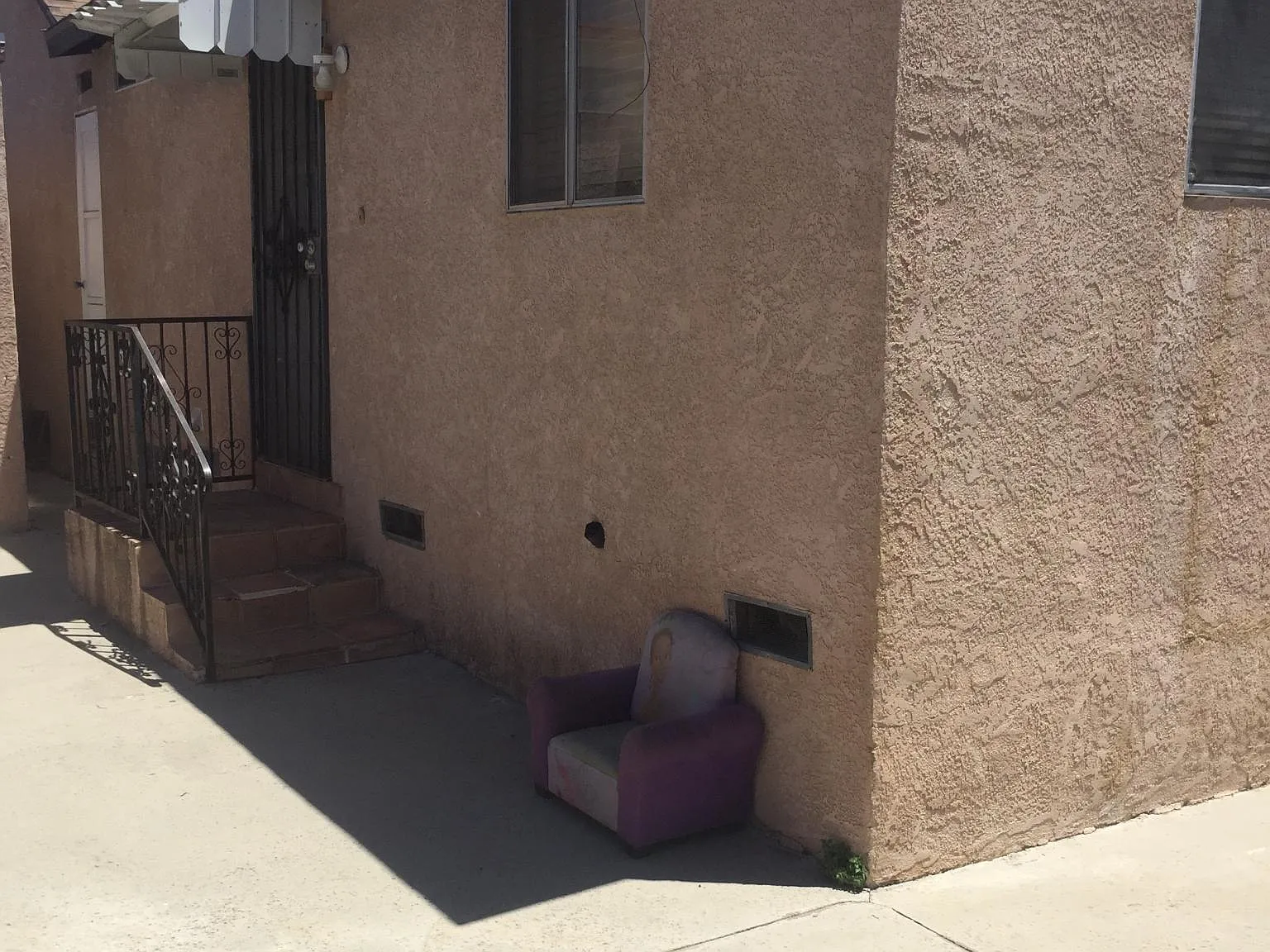 3 bed, 950 sqft, $2,595 — Photo 3