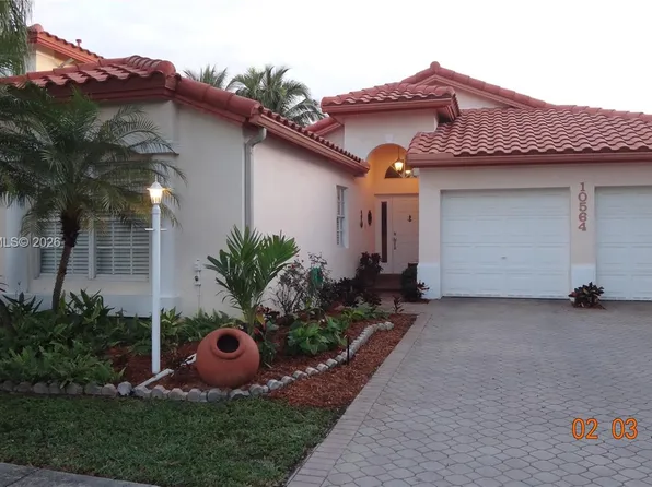 10564 NW 57th St, Doral, FL 33178