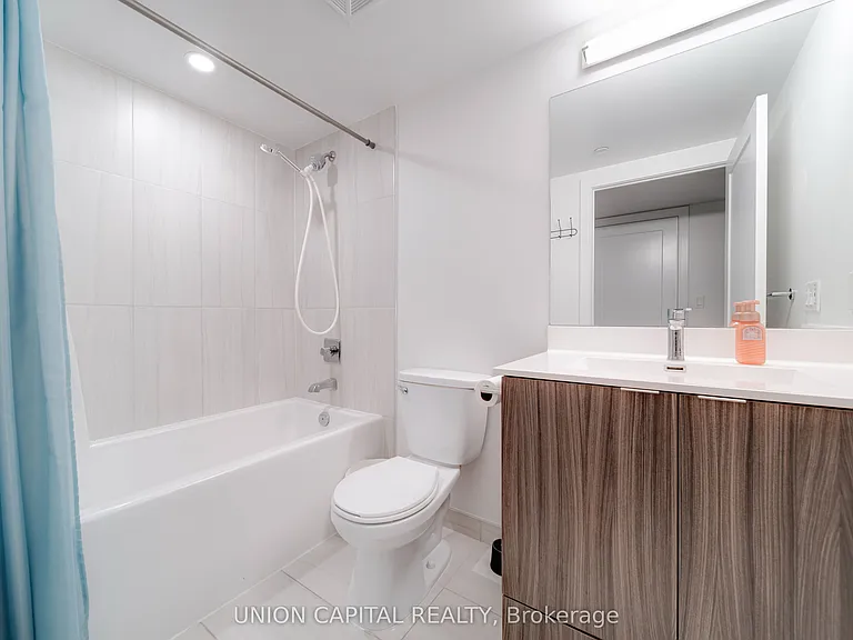 225 Village Green Sq #2010 — Photo 12