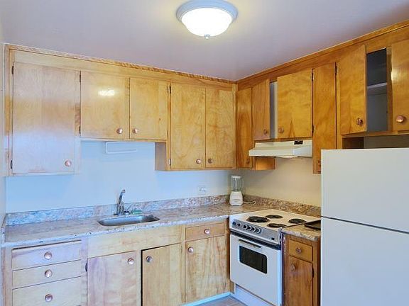 4th image of 777 5th Ave APT 6