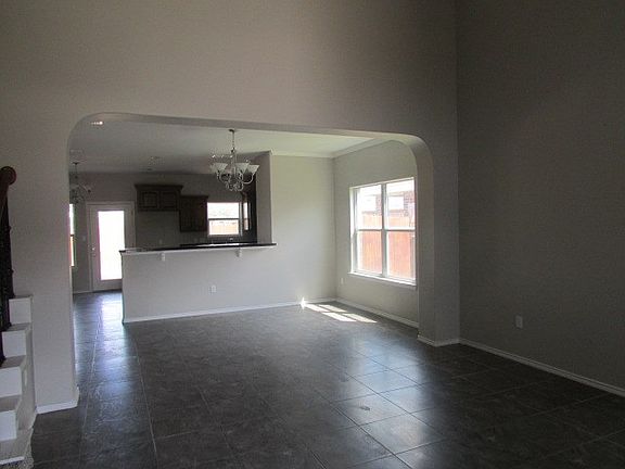 2nd image of 3706 Oriole Dr