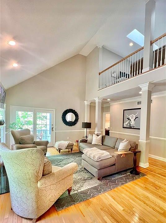 2nd image of 270 Sanctuary Dr