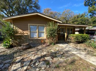 907 Field St, San Marcos, TX 78666