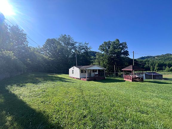 5th image of 122 Blue Hollow Rd