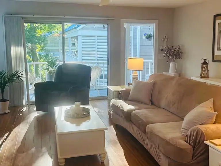 100 Harbor Pl #608 — Photo 7
