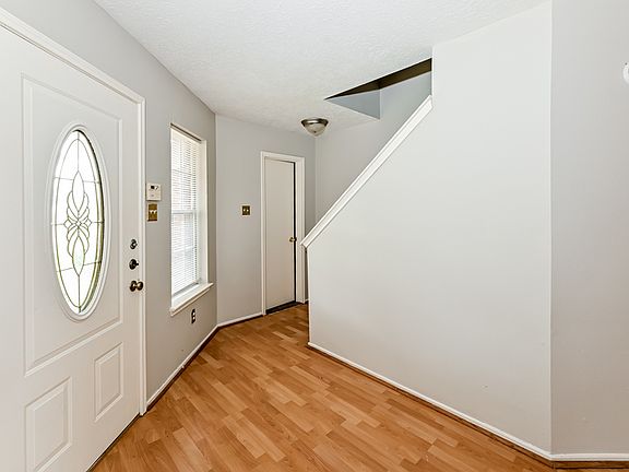 3rd image of 10314 Timberloch Dr