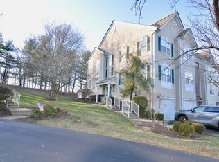 18 Hale Ct, Basking Ridge, NJ 07920
