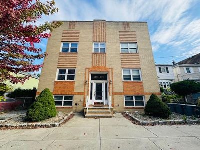 173-175 W 30th St #1, Bayonne, NJ, 07002