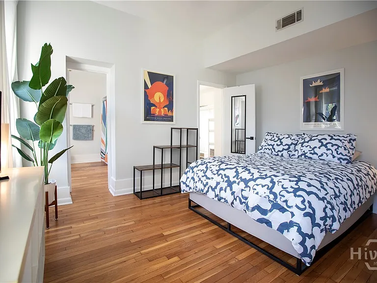 219 Abercorn St #F1 — Photo 5