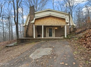 114 Loop Rd, Powell, TN 37849